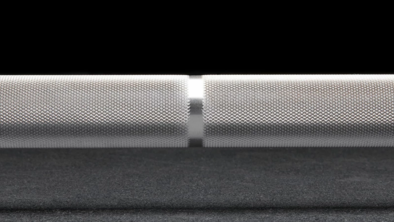 Rogue Fitness 28MM Rogue Training Bar (Stainless Shaft / Black Sleeve) - Image 3