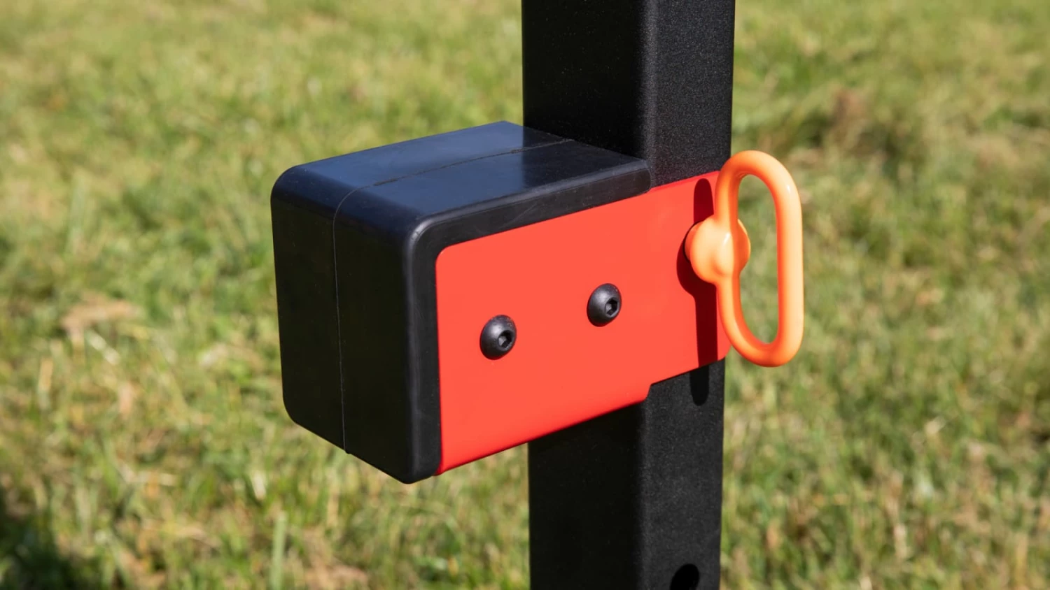 Rogue Fitness MIL Pull-up Station - Image 5